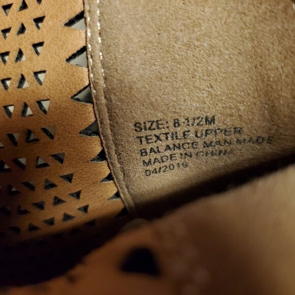 BKE Kinni Sandals Brown Stacked Heel Back Zipper Lace Up Cutout Womens 8.5 Brown - Picture 4 of 6